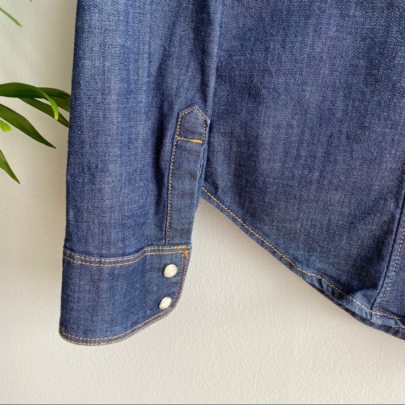 Levi’s Pearl Snap Denim Top Size M (fits like S) - Picture 8 of 8